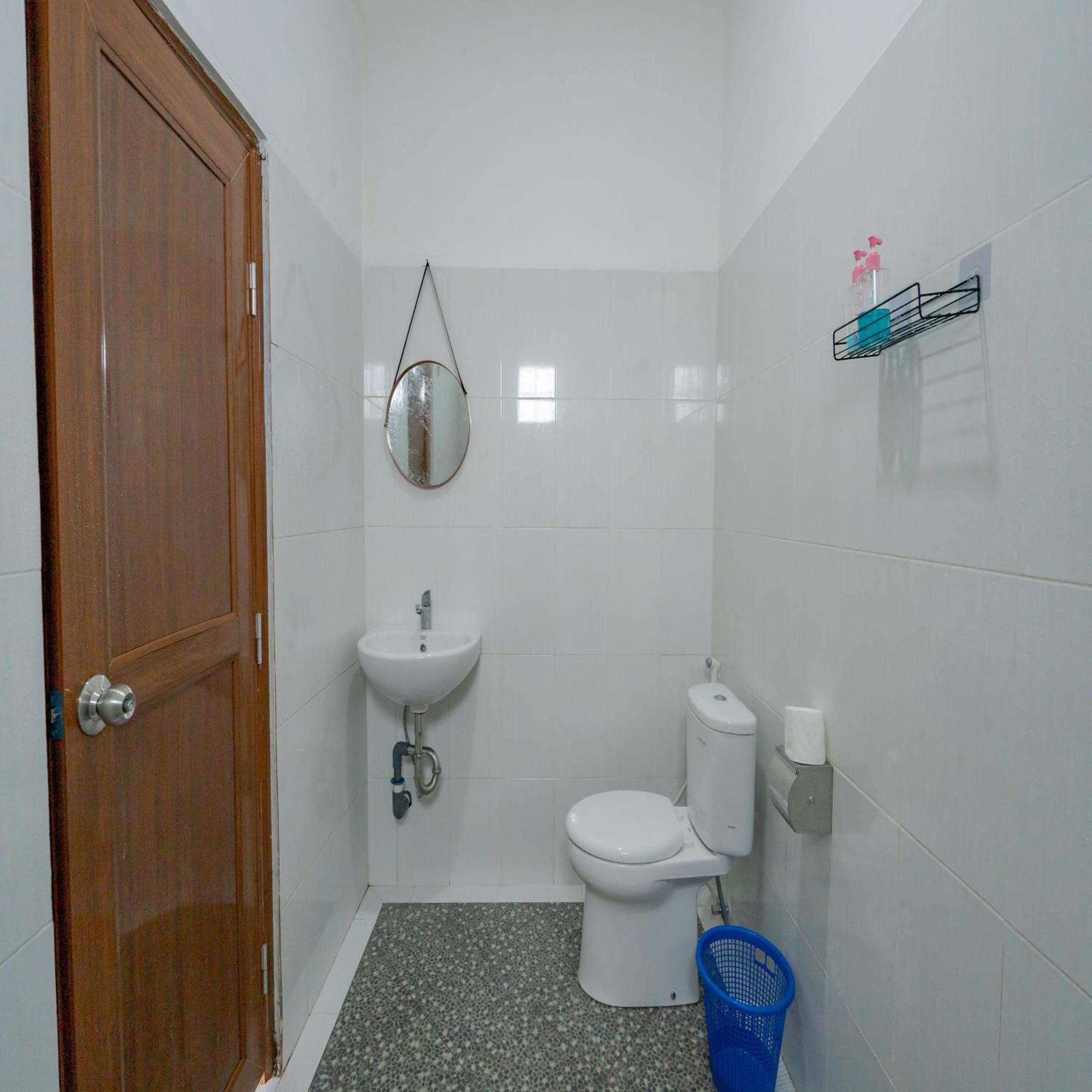 Batur Kencana Villa Mitra Reddoorz Baturaja  Extérieur photo
