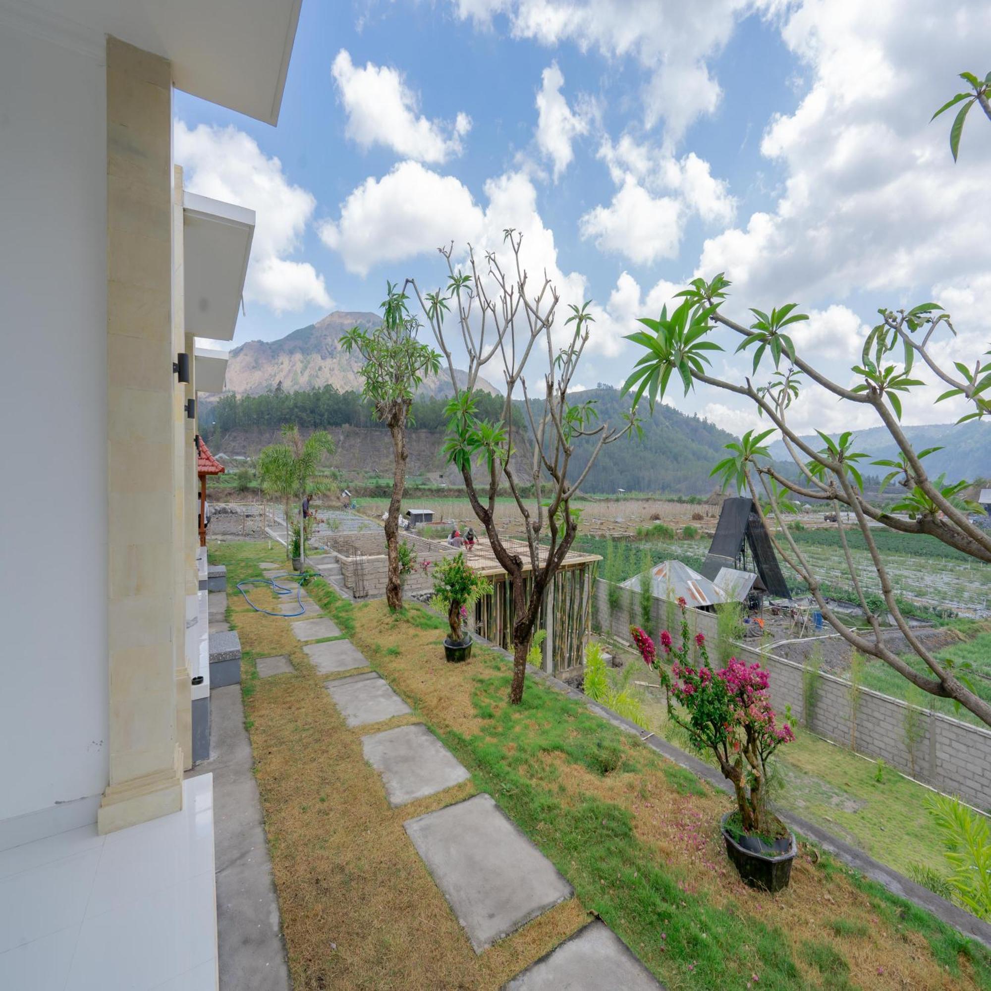 Batur Kencana Villa Mitra Reddoorz Baturaja  Extérieur photo